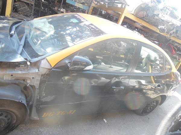  Hyundai ELANTRA 2011    EN DESARME