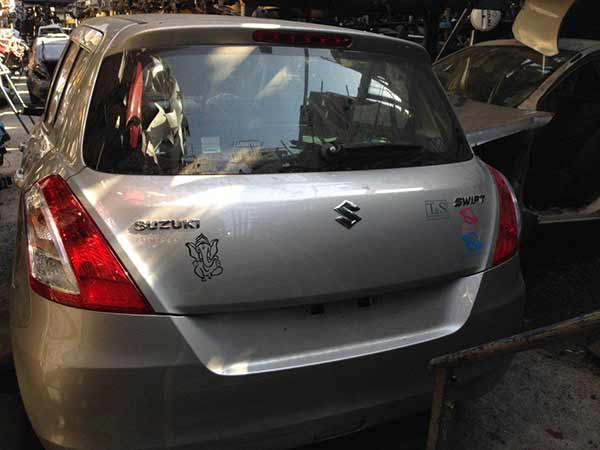  Suzuki SWIFT 2014    EN DESARME