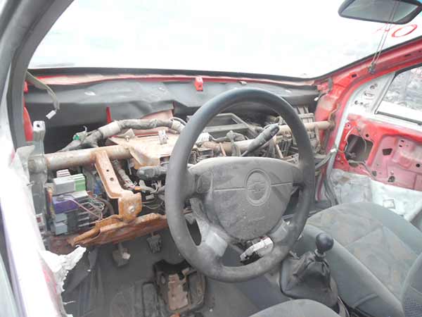  Chevrolet AVEO 2004    EN DESARME