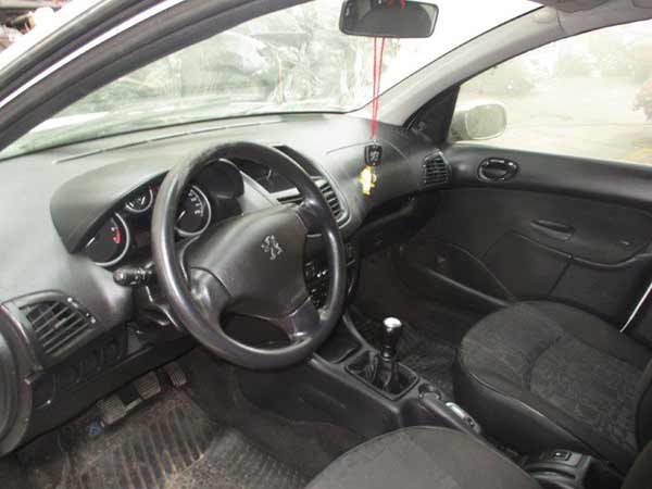  Peugeot 207 2010    EN DESARME