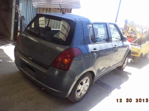  Suzuki SWIFT 2007    EN DESARME