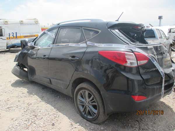  Hyundai TUCSON 2015    EN DESARME