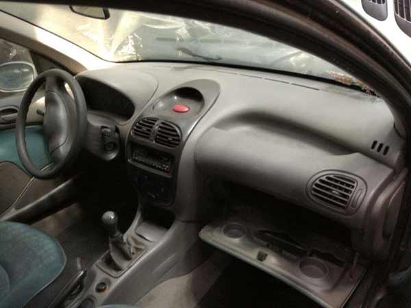  Peugeot 206 2000    EN DESARME
