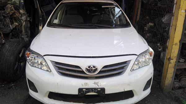 Toyota COROLLA 2013    EN DESARME