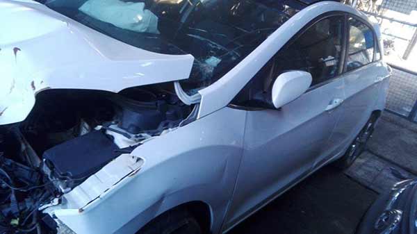  Hyundai i30 2013    EN DESARME