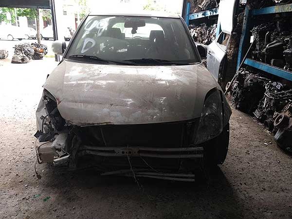  Suzuki SWIFT 2010    EN DESARME