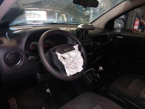  Jeep COMPASS 2011    EN DESARME