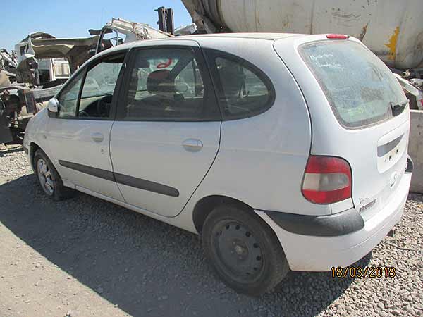  Renault SCENIC 2005    EN DESARME
