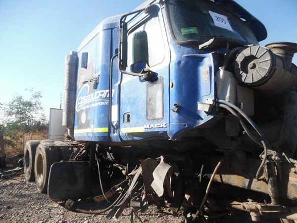  Mack CXU 2012    EN DESARME