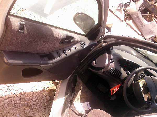  Chrysler STRATUS     EN DESARME