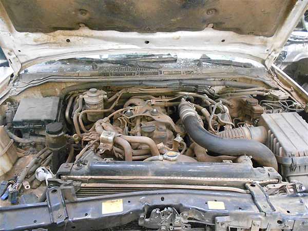  Nissan NAVARA 2010    EN DESARME