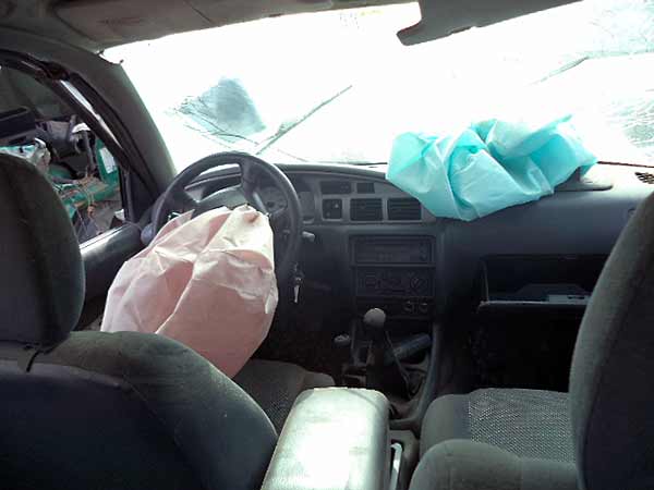  Mazda B2500 2005    EN DESARME