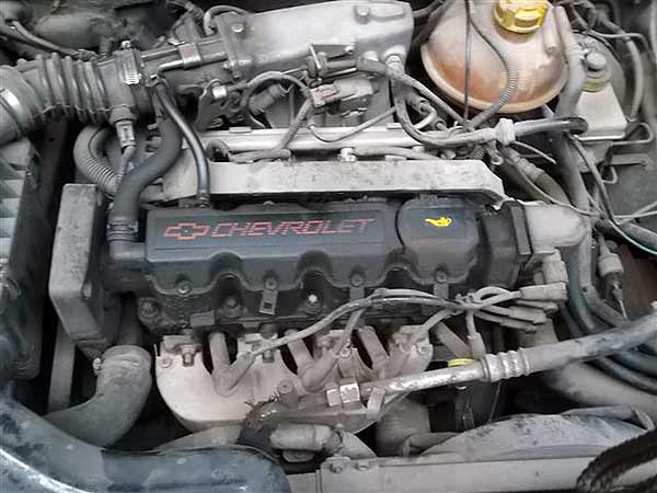  Chevrolet CORSA 2002    EN DESARME