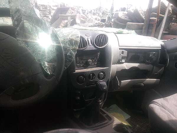  Mahindra PICK UP 2013    EN DESARME