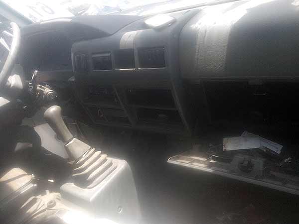  Mitsubishi L300 2005    EN DESARME