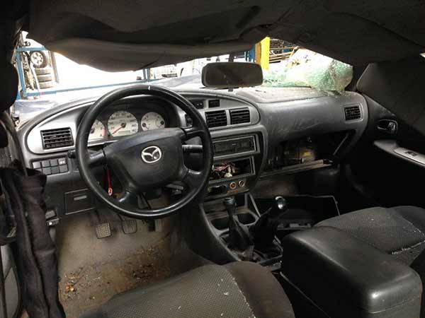  Mazda B2500 2006    EN DESARME