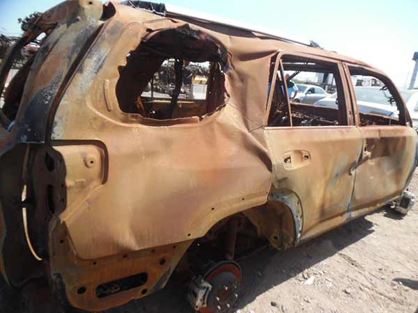  Toyota 4RUNNER 2015    EN DESARME