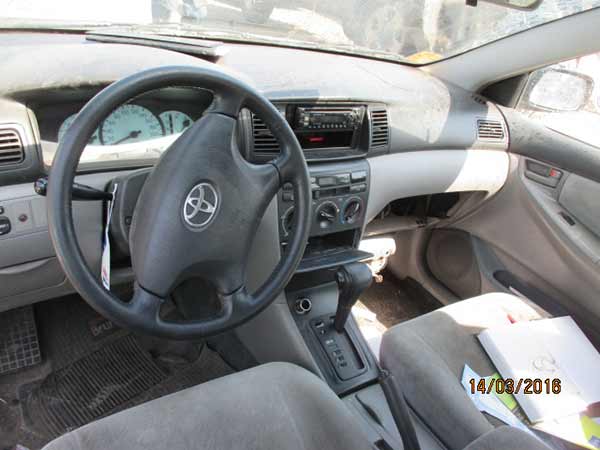  Toyota COROLLA 2002    EN DESARME