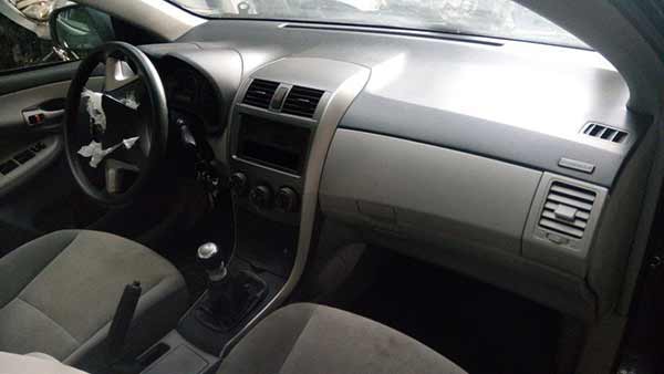 Toyota COROLLA 2013    EN DESARME