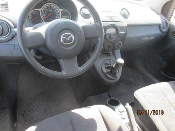  Mazda 2 2013    EN DESARME