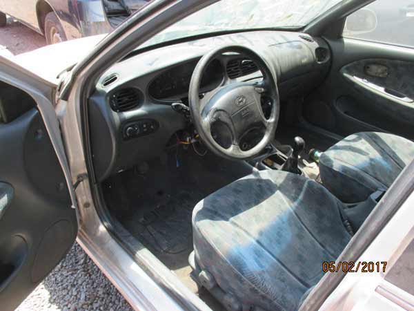  Hyundai ELANTRA 1997    EN DESARME