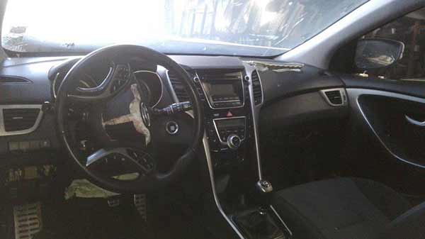  Hyundai i30 2013    EN DESARME