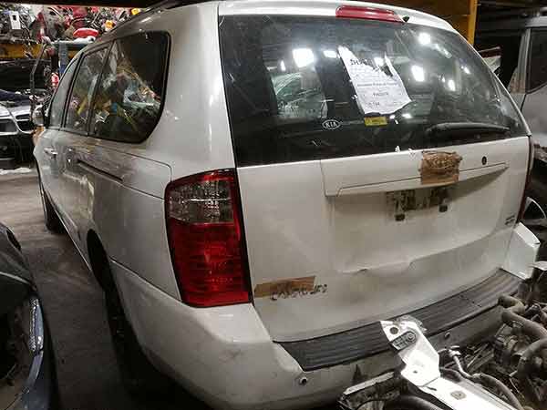  Kia GRAND CARNIVAL 2013    EN DESARME