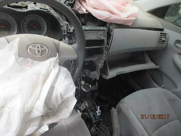  Toyota COROLLA 2010    EN DESARME