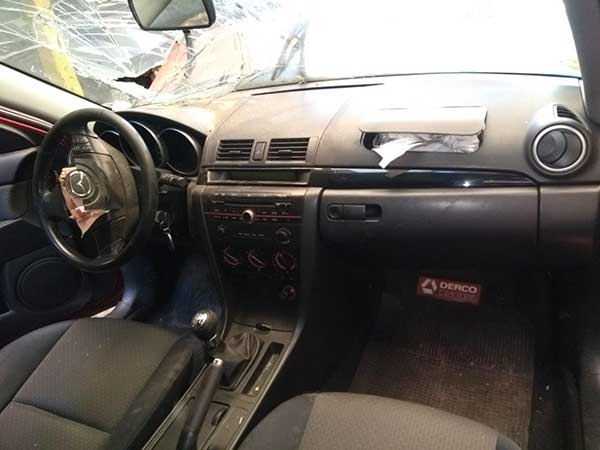  Mazda 3 2005    EN DESARME