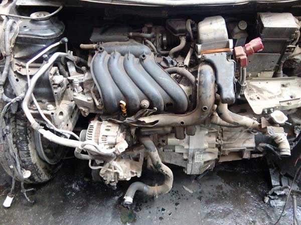  Nissan MARCH 2013    EN DESARME
