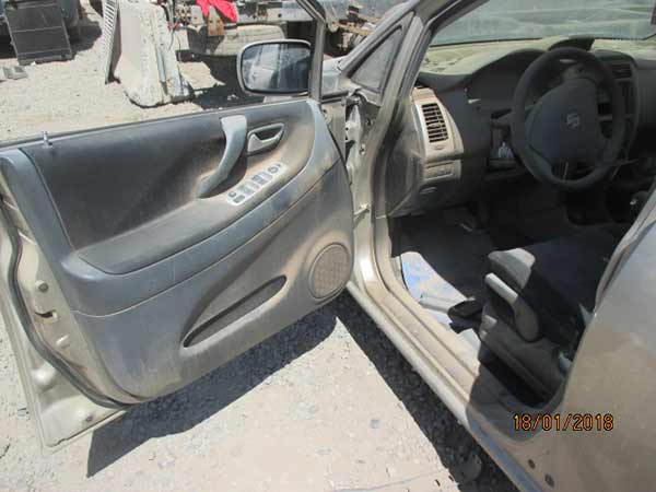  Suzuki AERIO 2004    EN DESARME