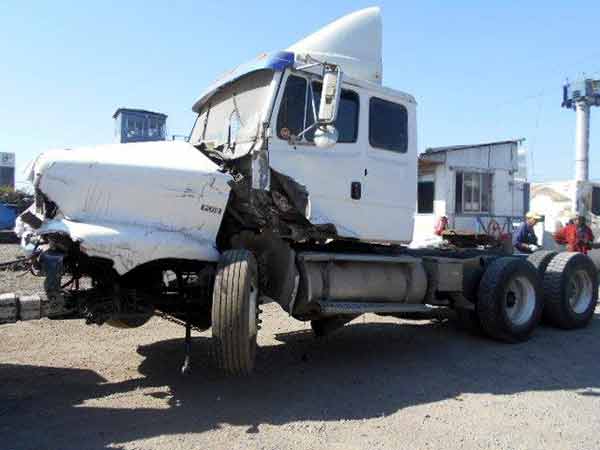  Freightliner FL112 1997    EN DESARME