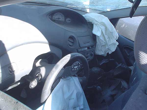  Toyota YARIS 2006    EN DESARME
