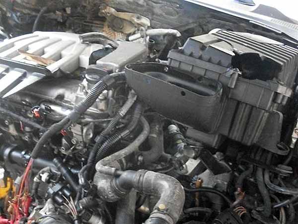 MUñON Audi TT 2009  USADO  EN DESARME