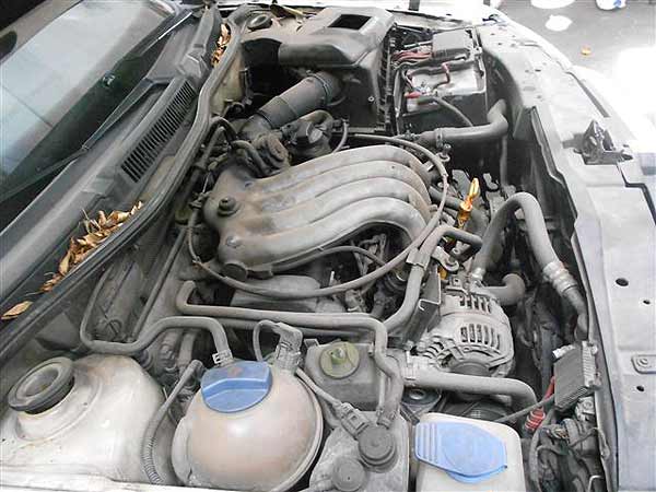  Volkswagen BORA 2000    EN DESARME
