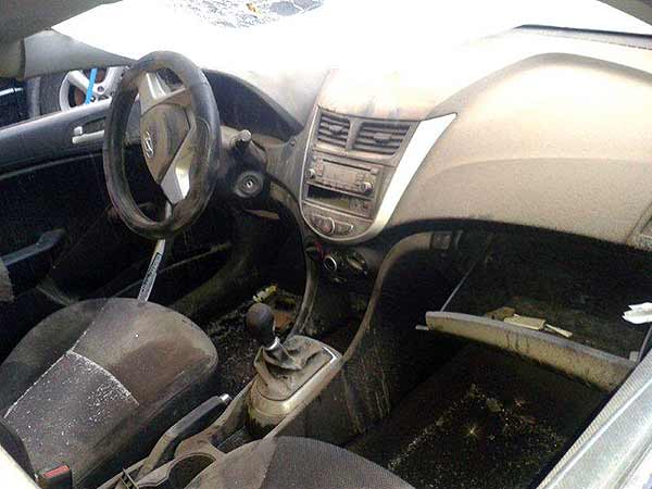  Hyundai ACCENT 2012    EN DESARME