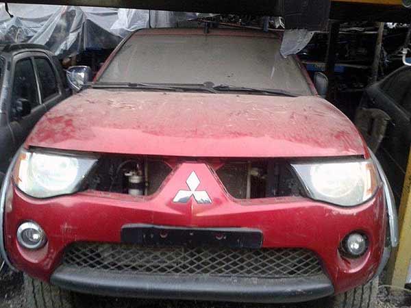  Mitsubishi L200 2006    EN DESARME