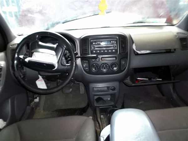  Ford ESCAPE 2001    EN DESARME
