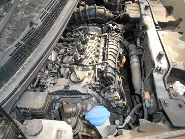  Kia CARENS 2015    EN DESARME