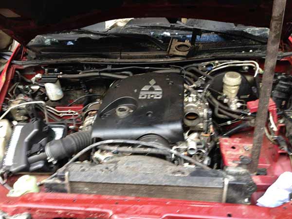  Mitsubishi L200 2015    EN DESARME