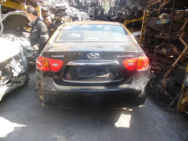  Hyundai ELANTRA 2011    EN DESARME