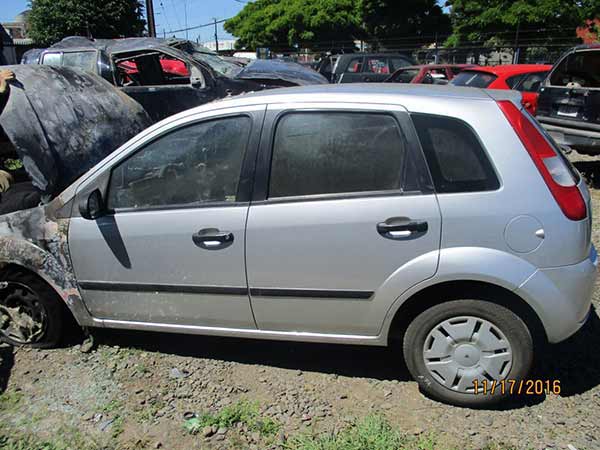  Ford FIESTA 2004    EN DESARME