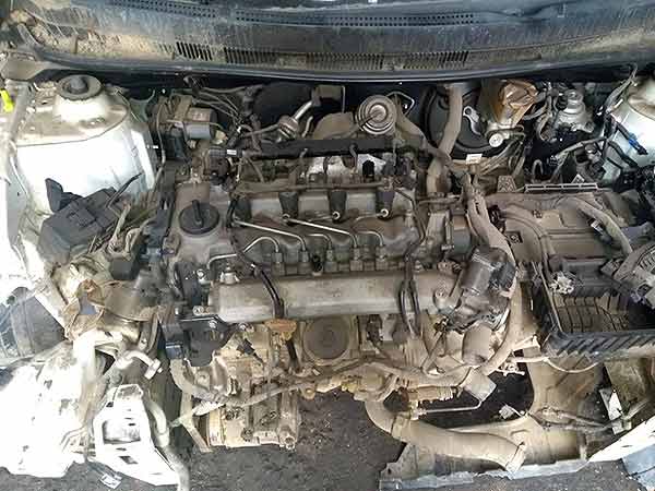  Hyundai ACCENT 2013    EN DESARME